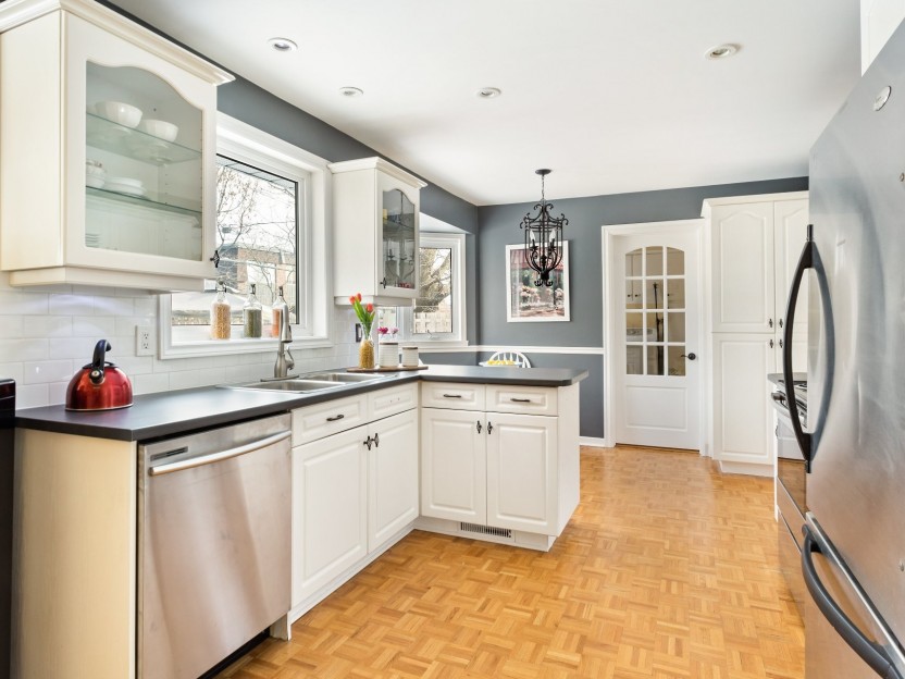 155 Shannon Park Street Photo 3