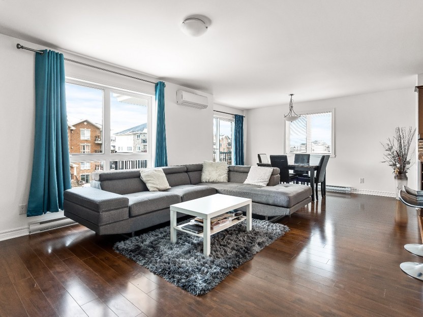 1165 Rue Émile-Bouchard Photo 2