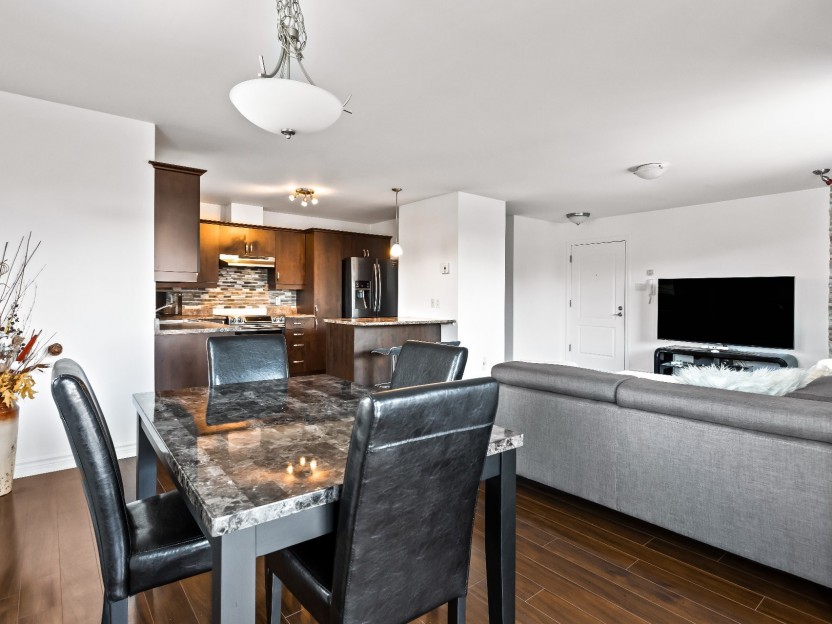 1165 Rue Émile-Bouchard Photo 4