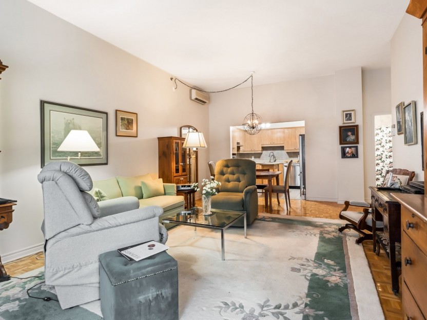 18 Ch. du Bord-du-Lac-Lakeshore Photo 7