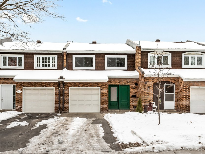 145 Av. Sedgefield Photo 1