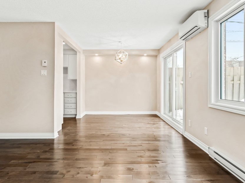 145 Av. Sedgefield Photo 8