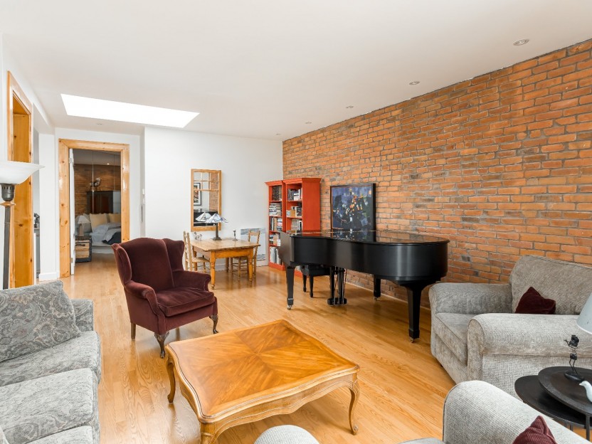 343-347 Tsse St-Denis Photo 7