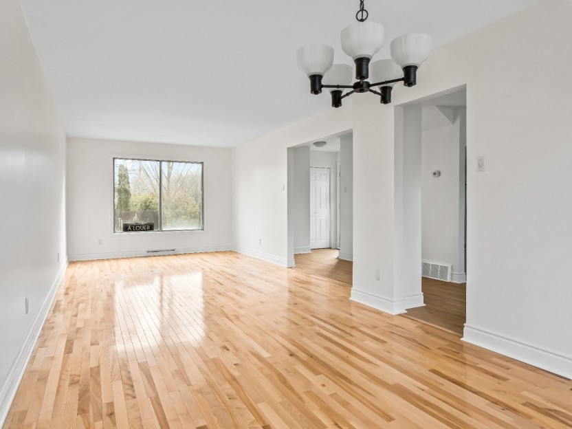 379 Rue Bruce Photo 6