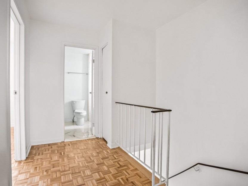 379 Rue Bruce Photo 9