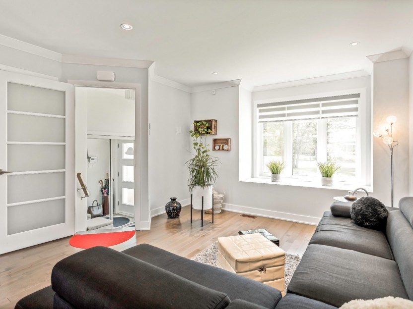 203Z Beaurepaire Drive Photo 2