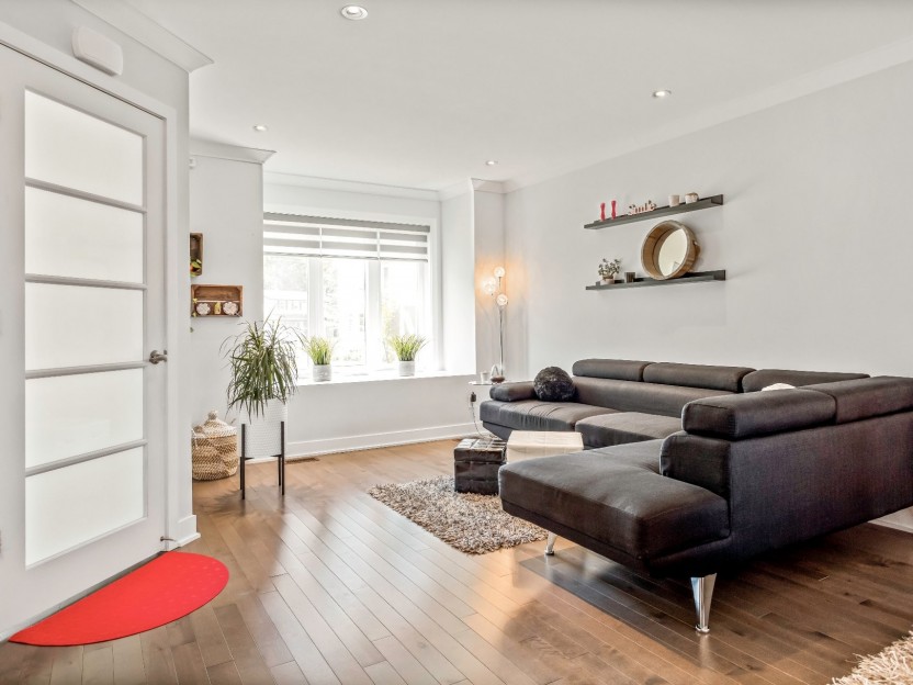 203Z Beaurepaire Drive Photo 3