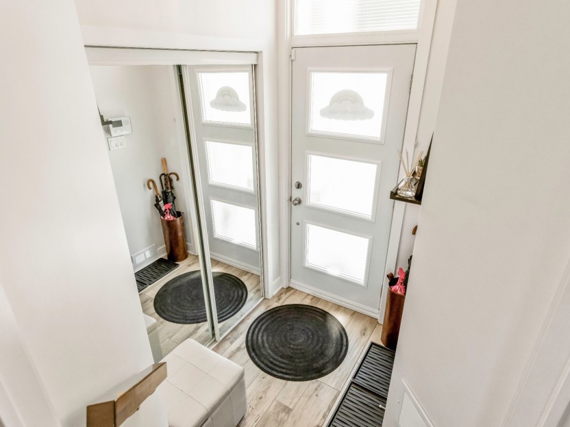 203Z Beaurepaire Drive Photo 6