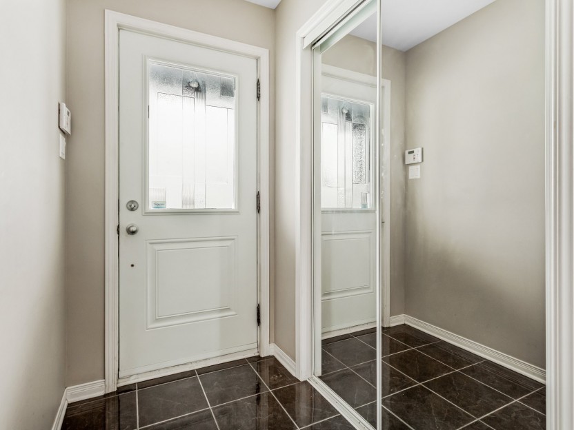 1009 Av. Marier Photo 3