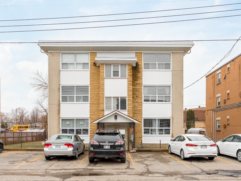 4440 Rue Ste-Anne Photo 1