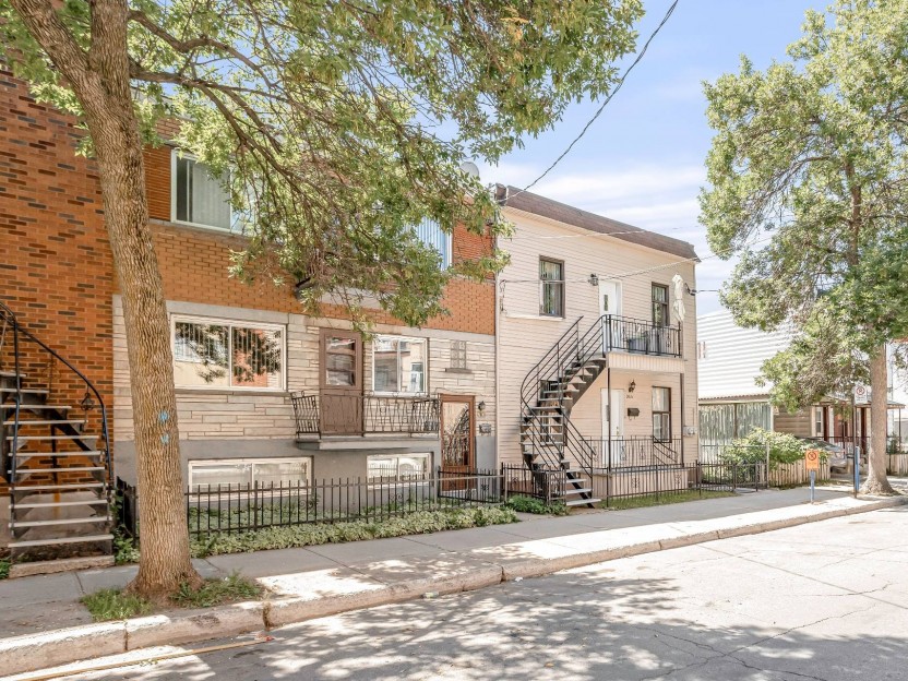 2008 Rue Le Caron Photo 1