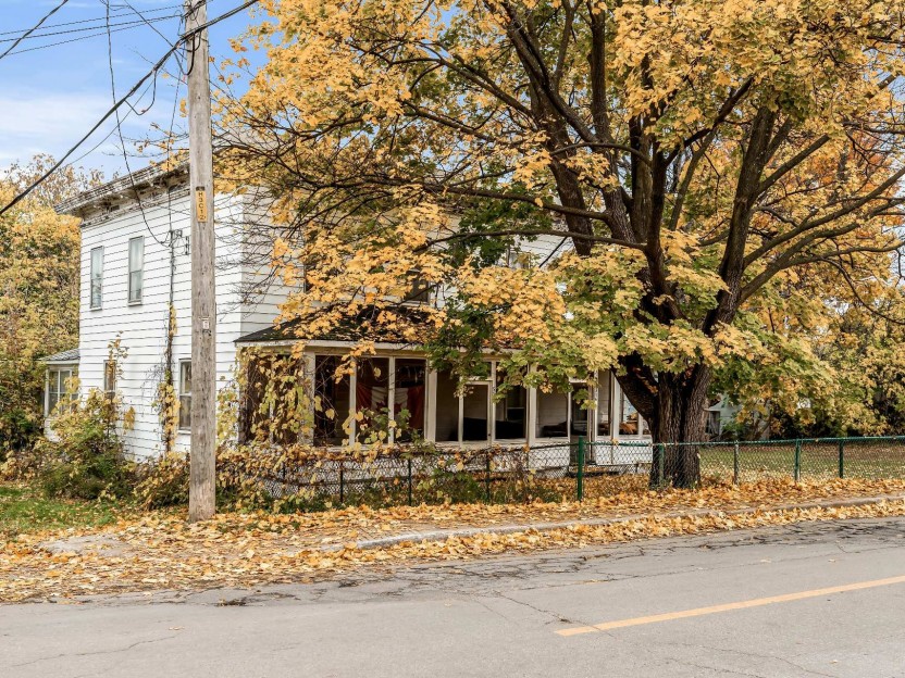514 Rue Main Photo 1