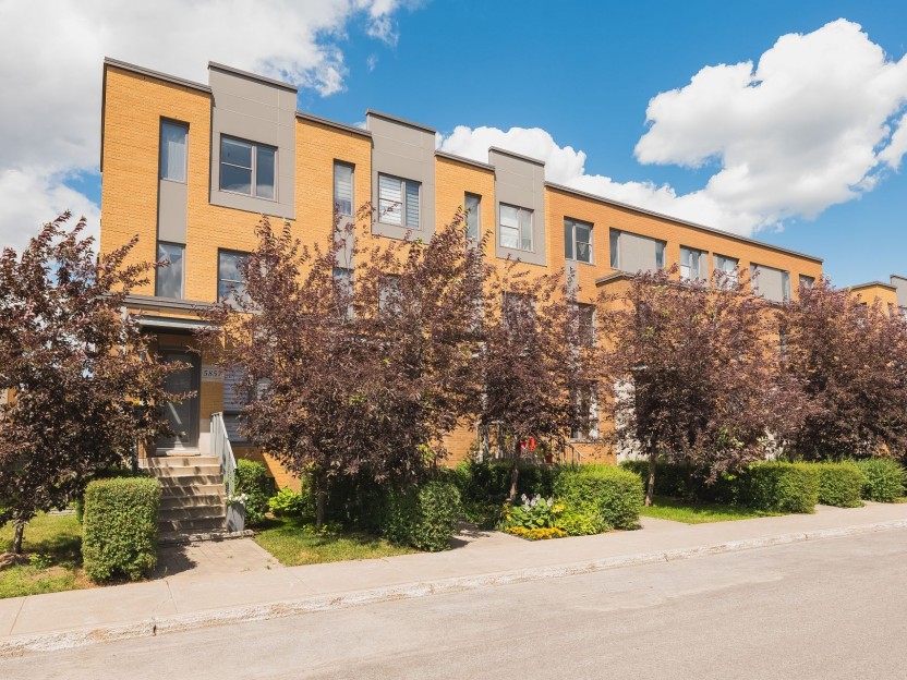 5855 Rue Anne-Courtemanche Photo 3