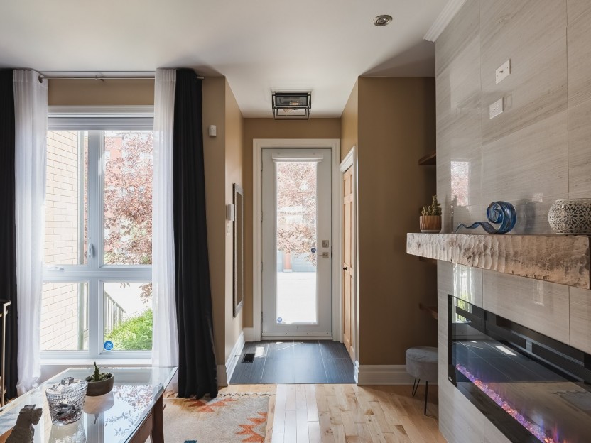 5855 Rue Anne-Courtemanche Photo 4