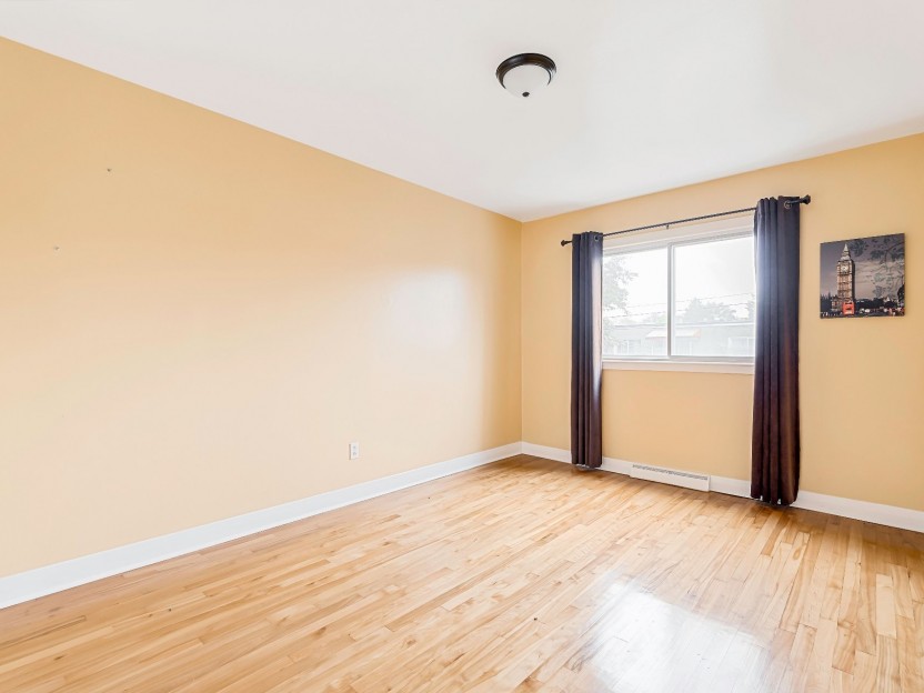 212-214 Av. Stirling Photo 9
