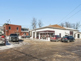 466 Rue Main Photo 2