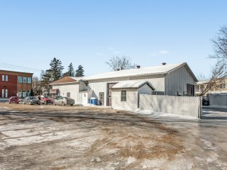 466 Rue Main Photo 3