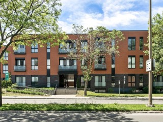 3311 Boul. St-Joseph E. Photo 1