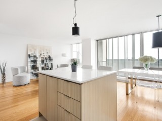 4854 Ch. de la Côte-des-Neiges Photo 2