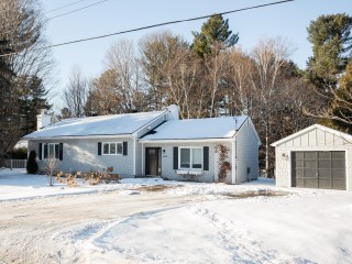 404 Rue Bellerive Photo 1