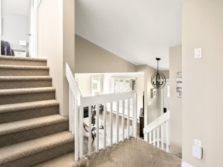 40 Place Rousseau Photo 10