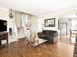 40 Place Rousseau Photo 3