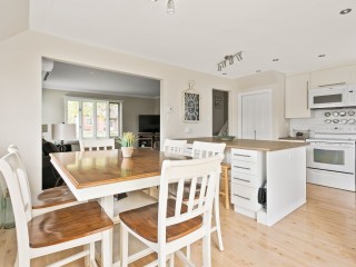 40 Place Rousseau Photo 5