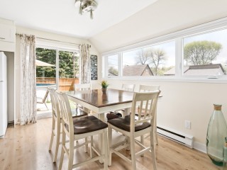40 Place Rousseau Photo 6