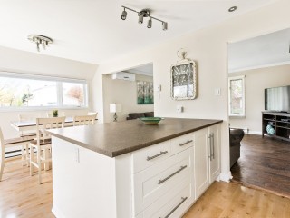 40 Place Rousseau Photo 9