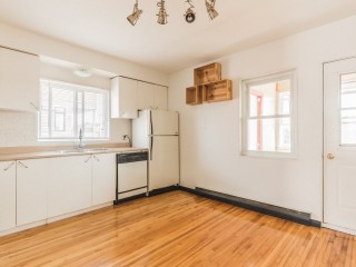 684 10e Avenue Photo 6