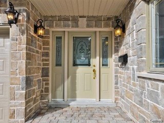 98 Celtic Drive Photo 1