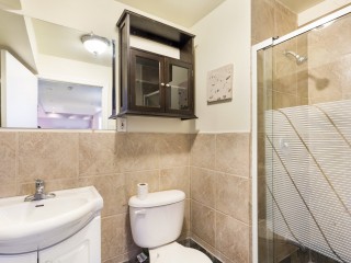 98 Celtic Drive Photo 7