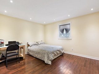 98 Celtic Drive Photo 9