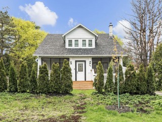 66 Rue Elm Photo 1