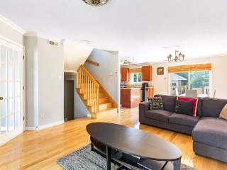 2573 Rue des Narcisses Photo 4