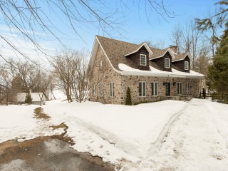 900 Rue Main Photo 3