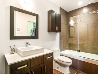 680 Ch. du Bord-du-Lac-Lakeshore Photo 7