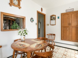86 43e Avenue Photo 4