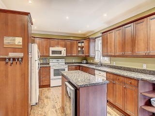1414 Av. Brown Photo 9
