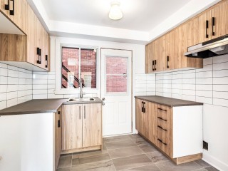 1400 Rue Sherbrooke Photo 2