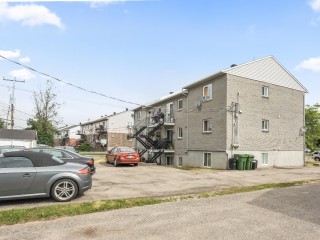 4646-4650 Av. du Château-Pierrefonds Photo 10