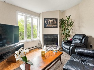 4646-4650 Av. du Château-Pierrefonds Photo 3