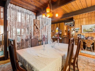 140 Av. Woodland Photo 6