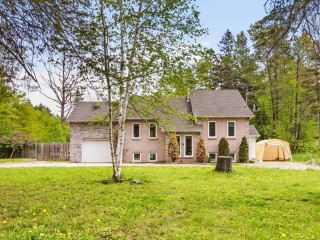 39A-39B Rue Olivier-Brodeur Photo 1